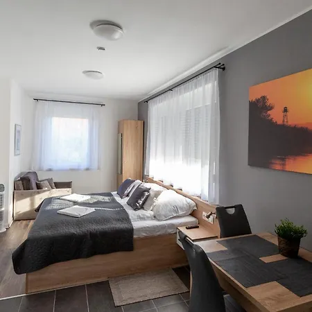 Horvath Apartman Fertod Exterior photo