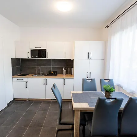 Horvath Apartman Fertod Exterior photo
